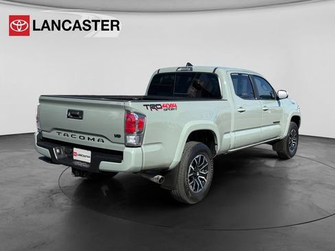 Used 2023 Toyota Tacoma TRD Sport AWD/4WD image 7