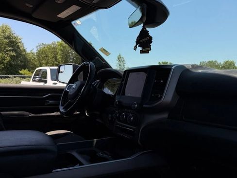 Used 2020 RAM 1500 Big Horn AWD/4WD image 11
