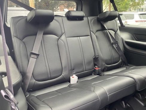 New 2025 Jeep Wagoneer L Series II w/ Convenience Group I image 31