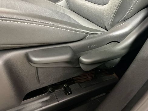 Certified 2023 Buick Encore GX Preferred FWD image 12