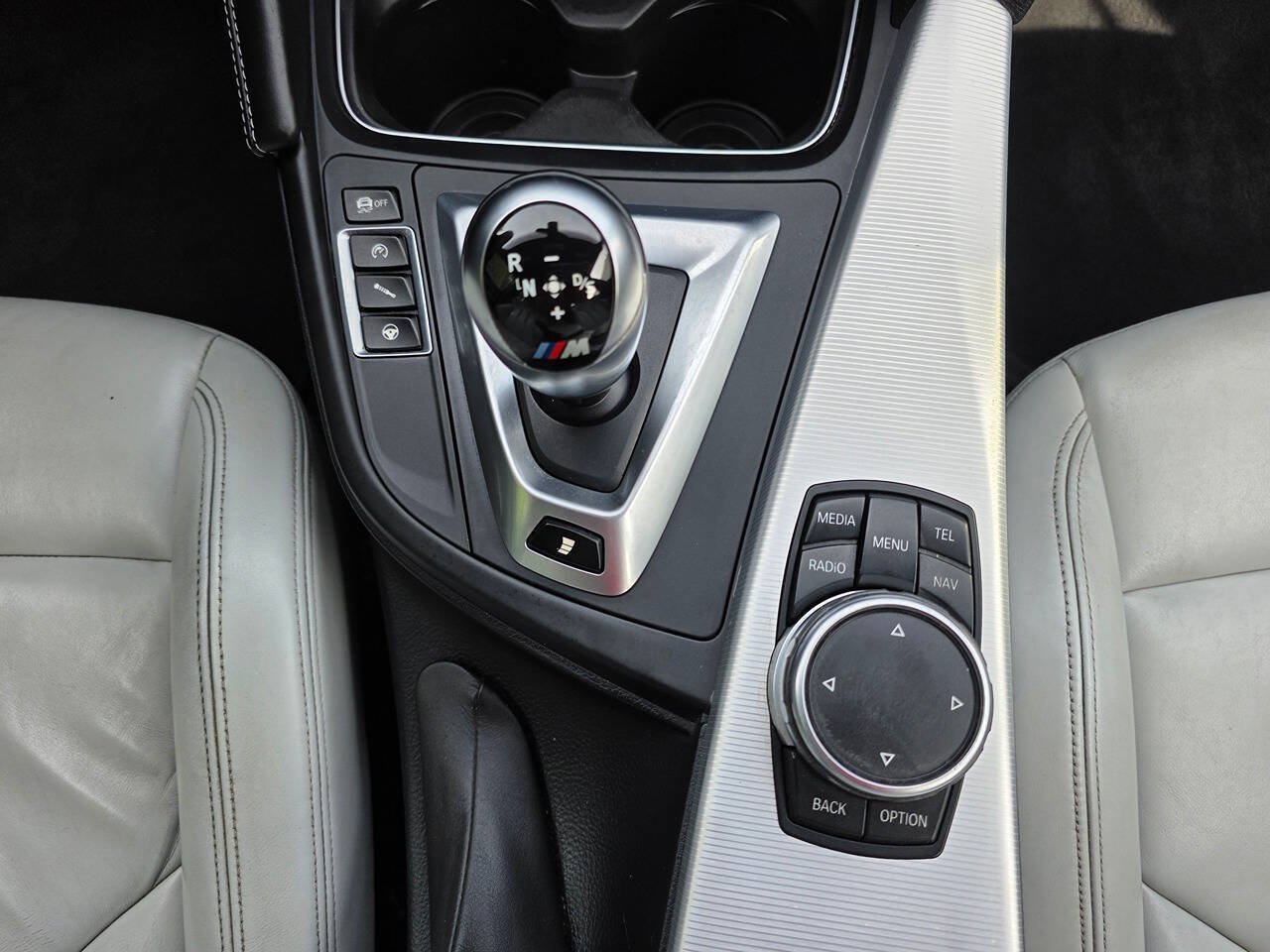 Used 2015 BMW M3 RWD image 26