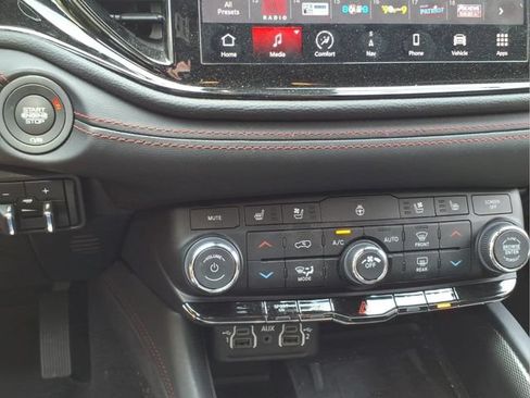 Used 2023 Dodge Durango R/T AWD/4WD image 24