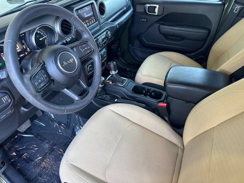 Used 2023 Jeep Wrangler Unlimited AWD/4WD image 10