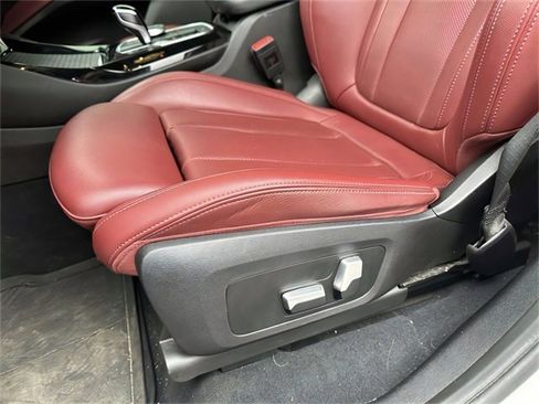 Used 2023 BMW X3 M40i w/ Premium Package image 17