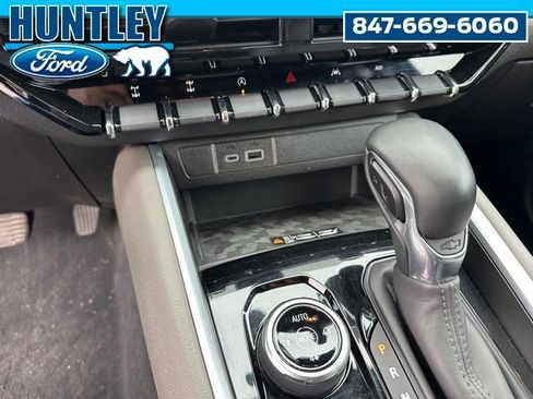 Used 2023 Chevrolet Colorado ZR2 w/ Desert Boss Special Edition AWD/4WD image 18