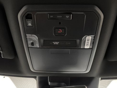 New 2026 Toyota Tundra Limited AWD/4WD image 15