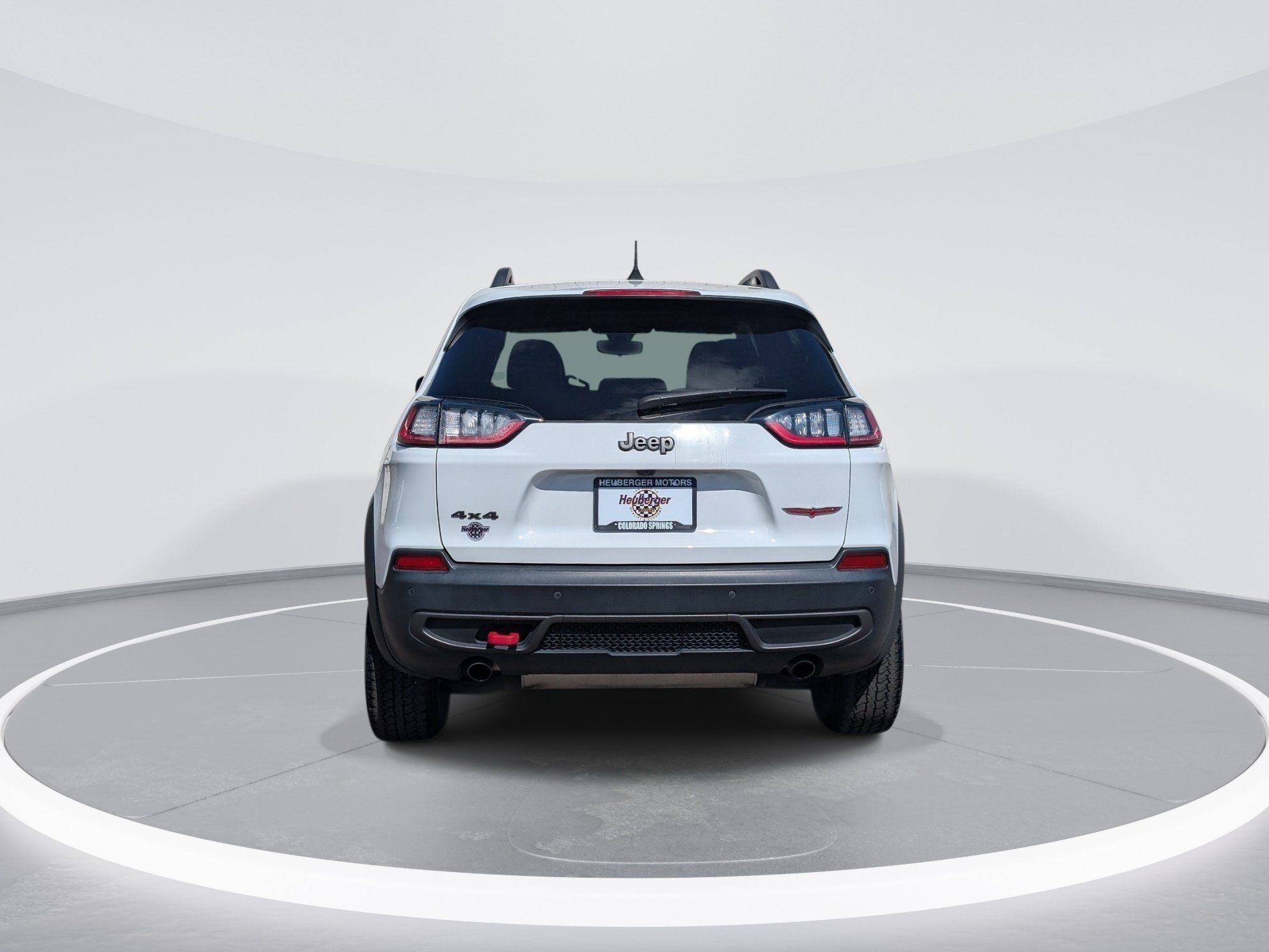 Used 2019 Jeep Cherokee Trailhawk w/ Cold Weather Group AWD/4WD image 6