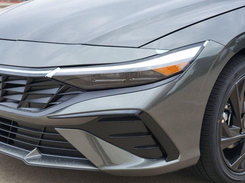 New 2026 Hyundai Elantra SEL Sport Premium FWD image 6