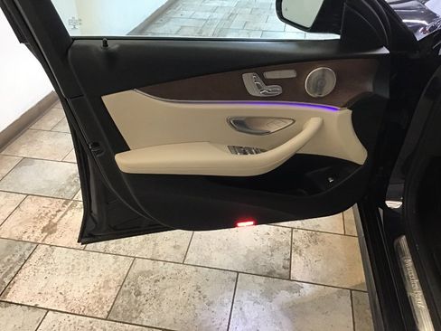 Used 2022 Mercedes-Benz E 350 4MATIC Sedan w/ AMG Line Exterior image 13