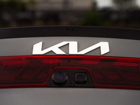 Used 2023 Kia K5 GT-Line w/ GT-Line Premium Package FWD image 22