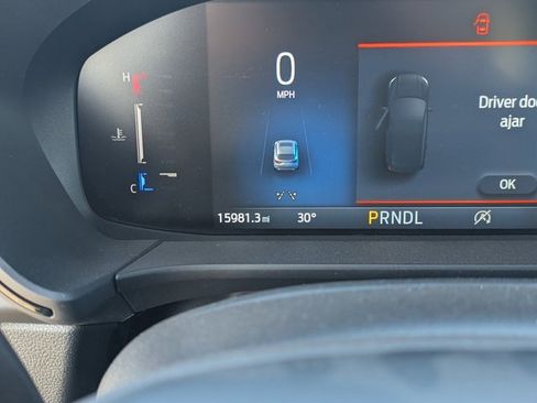 Used 2025 Ford Escape ST-Line image 21