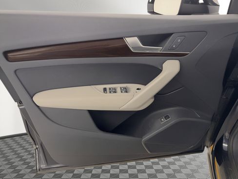 Used 2018 Audi Q5 Premium image 14