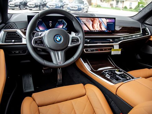 New 2026 BMW X5 xDrive50e w/ Executive Package AWD/4WD image 10