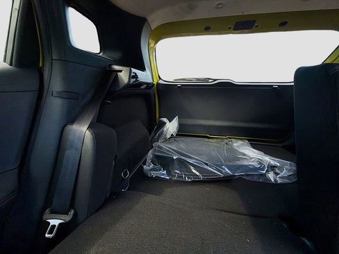 New 2025 Nissan Kicks SR image 33