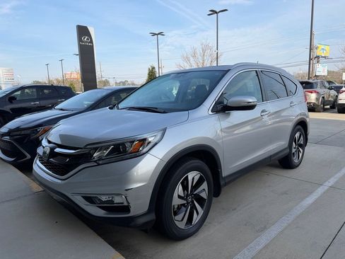 Used 2016 Honda CR-V Touring image 2
