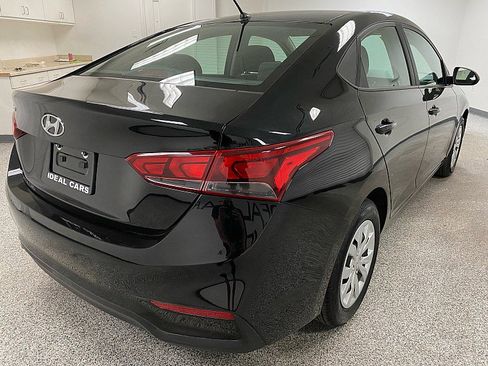 Used 2022 Hyundai Accent SE image 5
