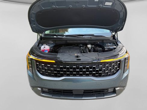 Used 2026 Kia Carnival SX w/ SX Dark Edition Package FWD image 24