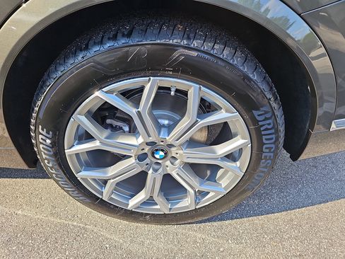 New 2026 BMW X7 xDrive40i w/ Executive Package image 36