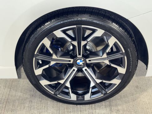 Used 2025 BMW M240i xDrive Coupe AWD/4WD image 33