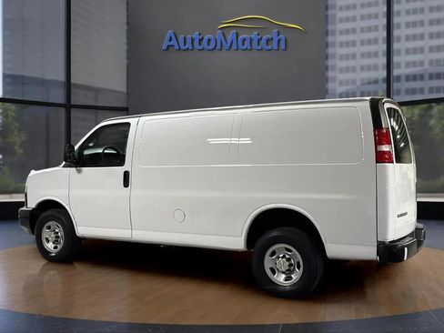 Used 2023 Chevrolet Express 2500 image 6