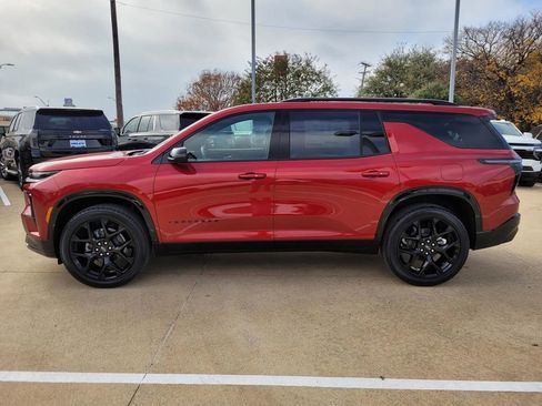 New 2026 Chevrolet Traverse RS image 2