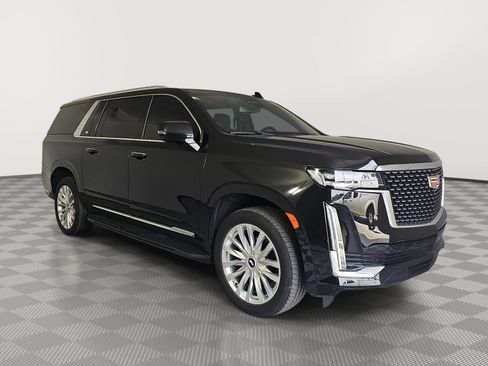 Used 2021 Cadillac Escalade ESV Luxury AWD/4WD image 2
