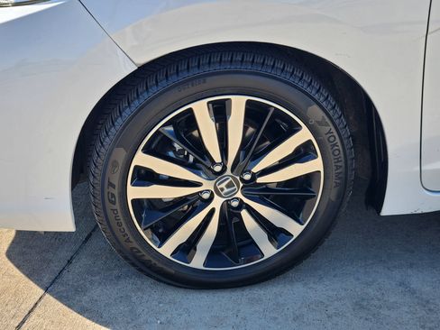 Used 2020 Honda Fit EX image 11