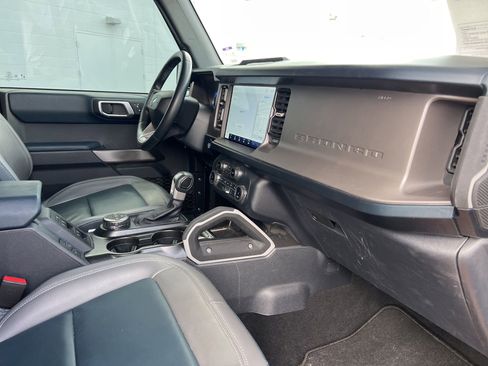Used 2022 Ford Bronco Outer Banks AWD/4WD image 24