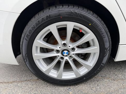 Used 2017 BMW 320i 320i 4dr Sedan w/ Driver Assistance Package image 12