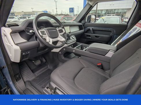 Used 2022 Land Rover Defender 90 image 17