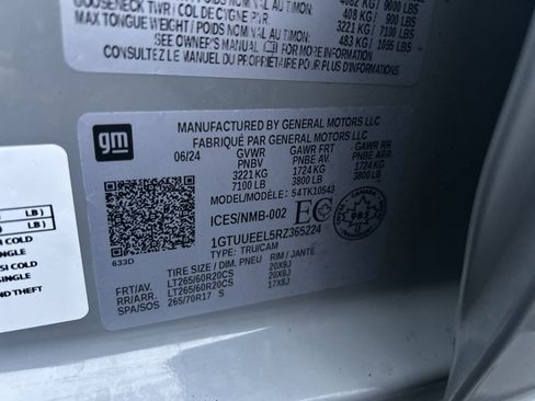 Used 2024 GMC Sierra 1500 AT4 image 36