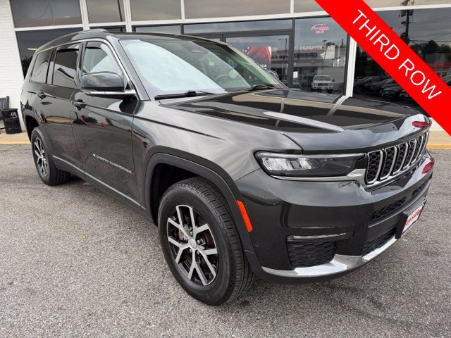 Used 2023 Jeep Grand Cherokee L Limited w/ Luxury Tech Group II AWD/4WD image 4