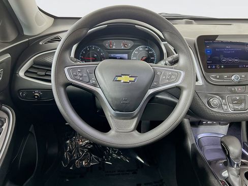 Used 2022 Chevrolet Malibu LS w/ Driver Confidence Package II FWD image 11