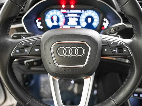 Used 2023 Audi Q3 2.0T Premium w/ Convenience Package image 15