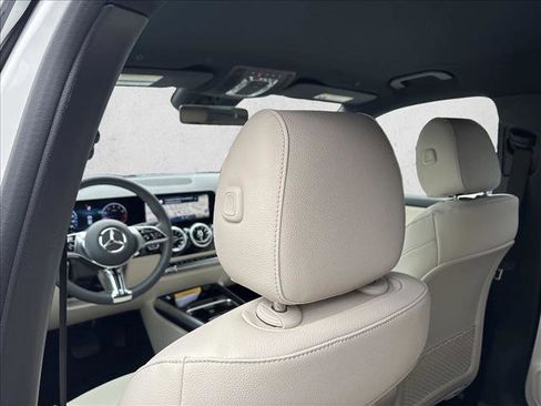 Certified 2025 Mercedes-Benz GLA 250 image 18