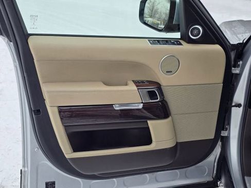 Used 2016 Land Rover Range Rover Supercharged image 10