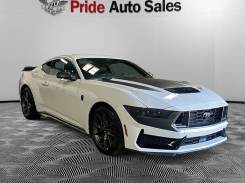 Used 2025 Ford Mustang Dark Horse RWD image 3