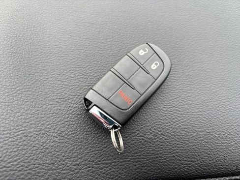 Used 2024 Jeep Compass Trailhawk image 33