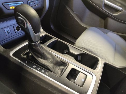 Used 2018 Ford Escape SE w/ SE Sync 3 Package FWD image 26