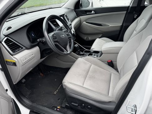 Used 2018 Hyundai Tucson Value w/ Cargo Package image 8