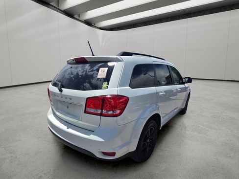 Used 2019 Dodge Journey SE w/ Blacktop Package FWD image 10