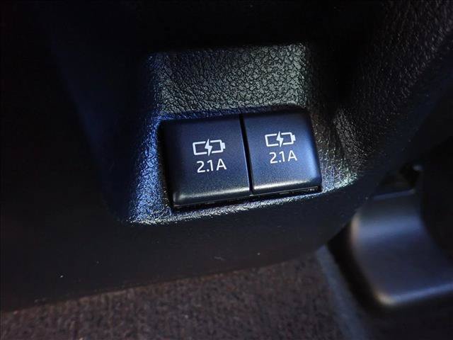 Used 2021 Toyota 4Runner SR5 Premium w/ Moonroof Package AWD/4WD image 11