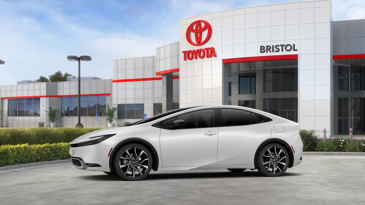 New 2027 Toyota Prius Plug-In Hybrid w/ Limited Premium Package FWD image 3