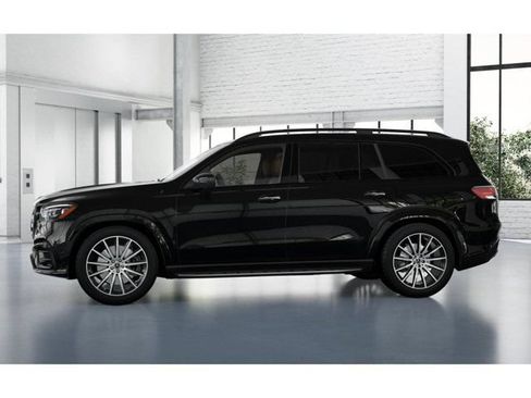 Used 2026 Mercedes-Benz GLS 450 4MATIC image 36