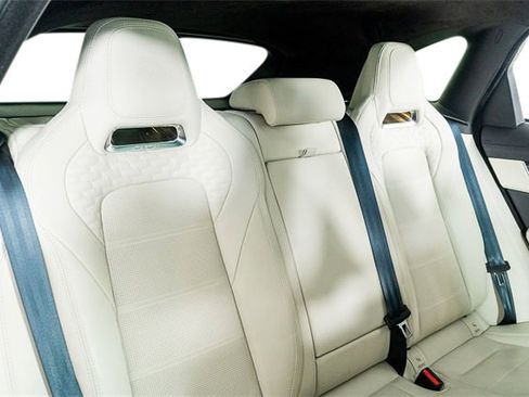 Used 2022 Jaguar F-PACE SVR image 39