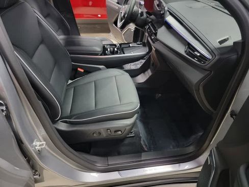 Certified 2025 Buick Enclave Preferred image 11