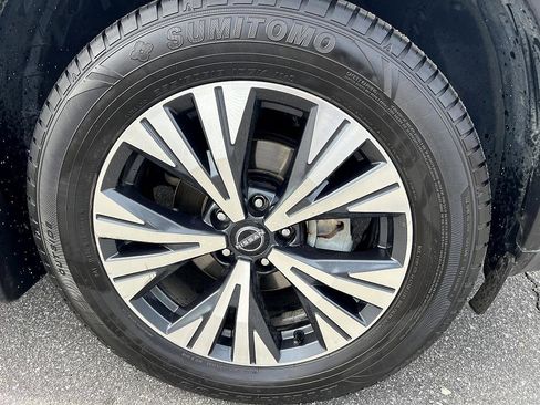 Certified 2023 Nissan Rogue SV w/ SV Premium Package image 12