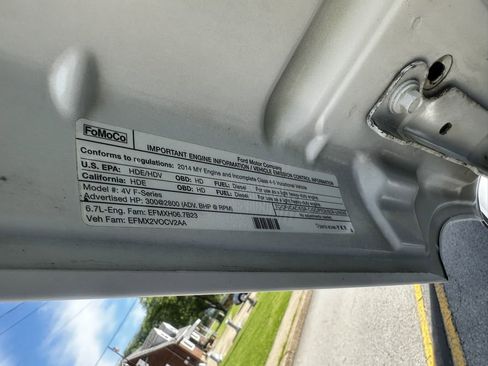 Used 2014 Ford F550 4x4 Regular Cab Super Duty image 32