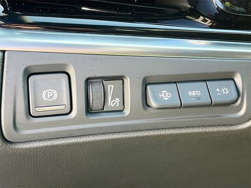 New 2025 Cadillac XT6 Premium Luxury w/ Technology Package image 10