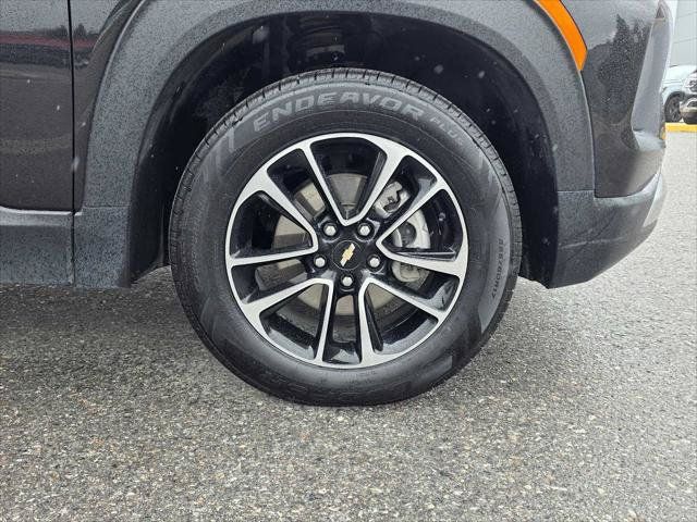 Used 2024 Chevrolet TrailBlazer LT AWD/4WD image 9